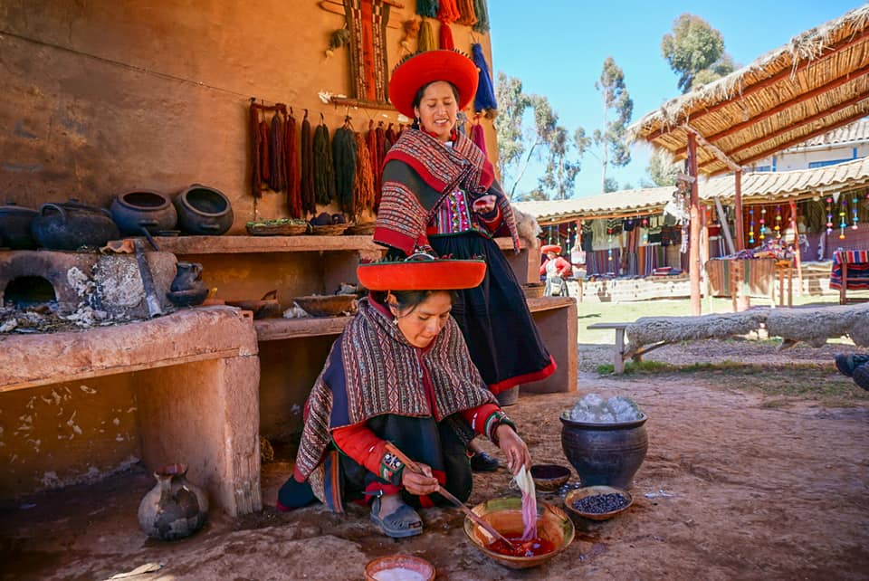 women in Peru